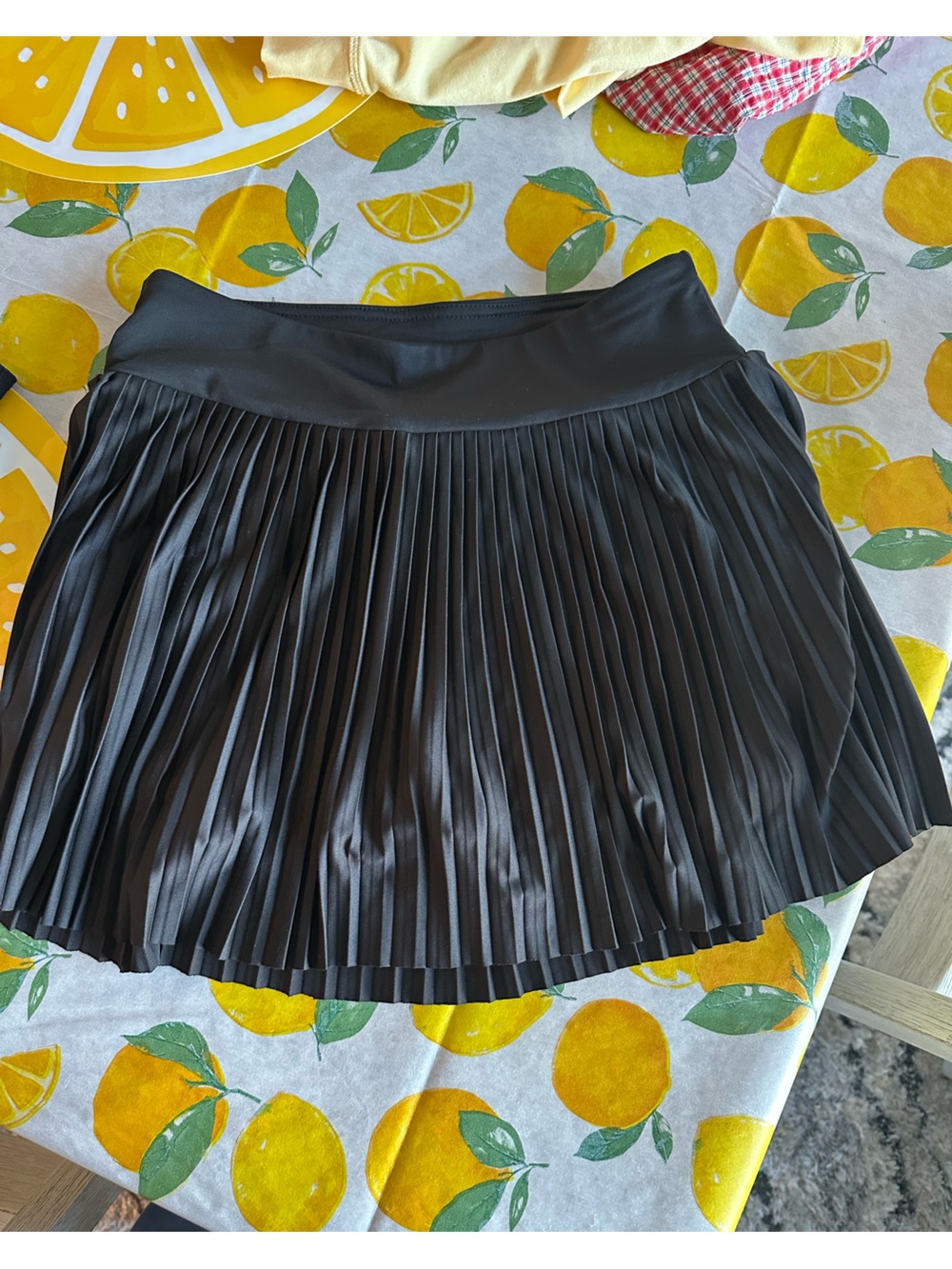Women’s black athletic skirt size small